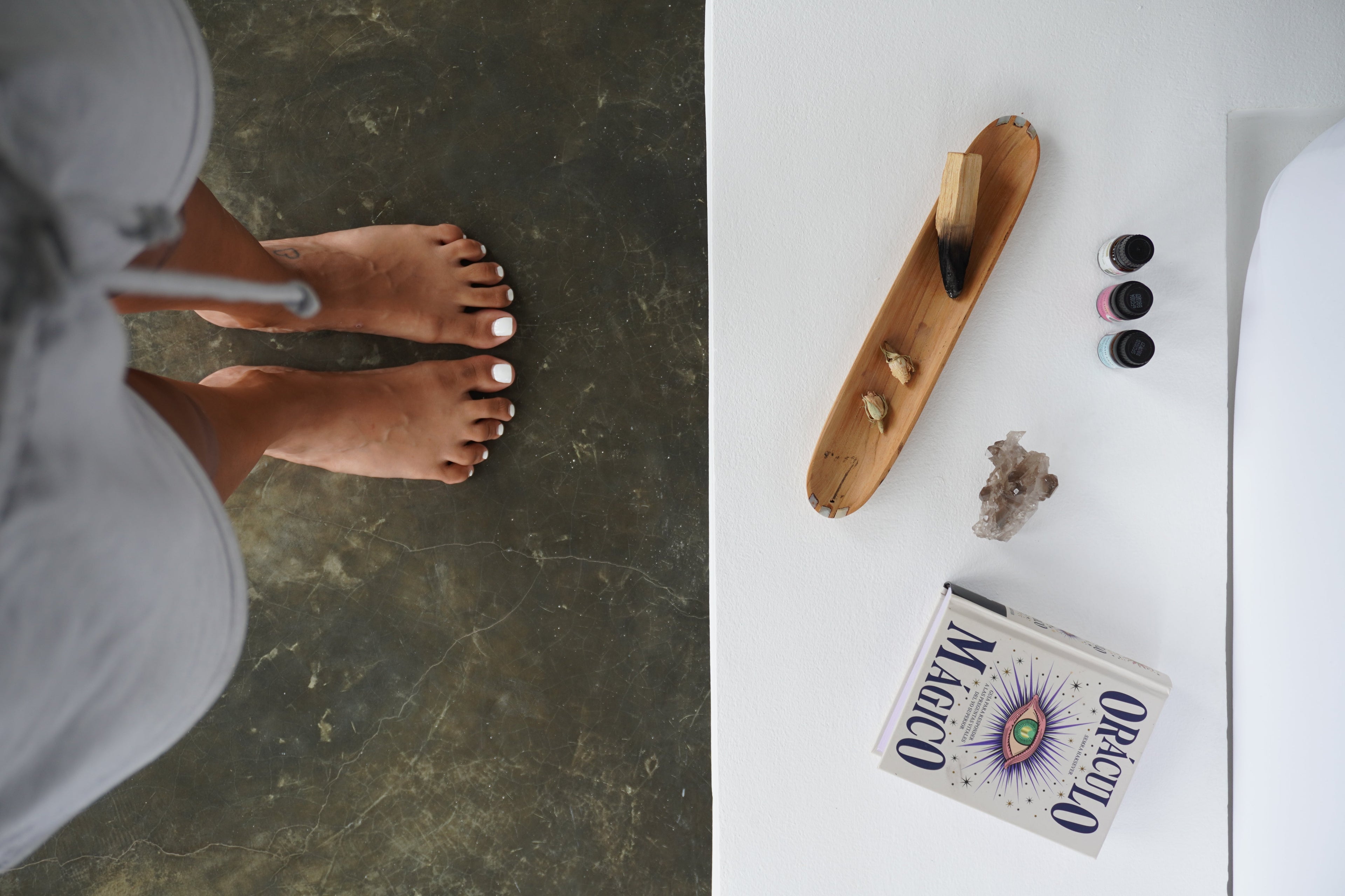 AFIRMACIONES PARA INTENCIONAR TUS AMULETOS