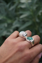 Cargar imagen en el visor de la galería, Anillo piedra luna
