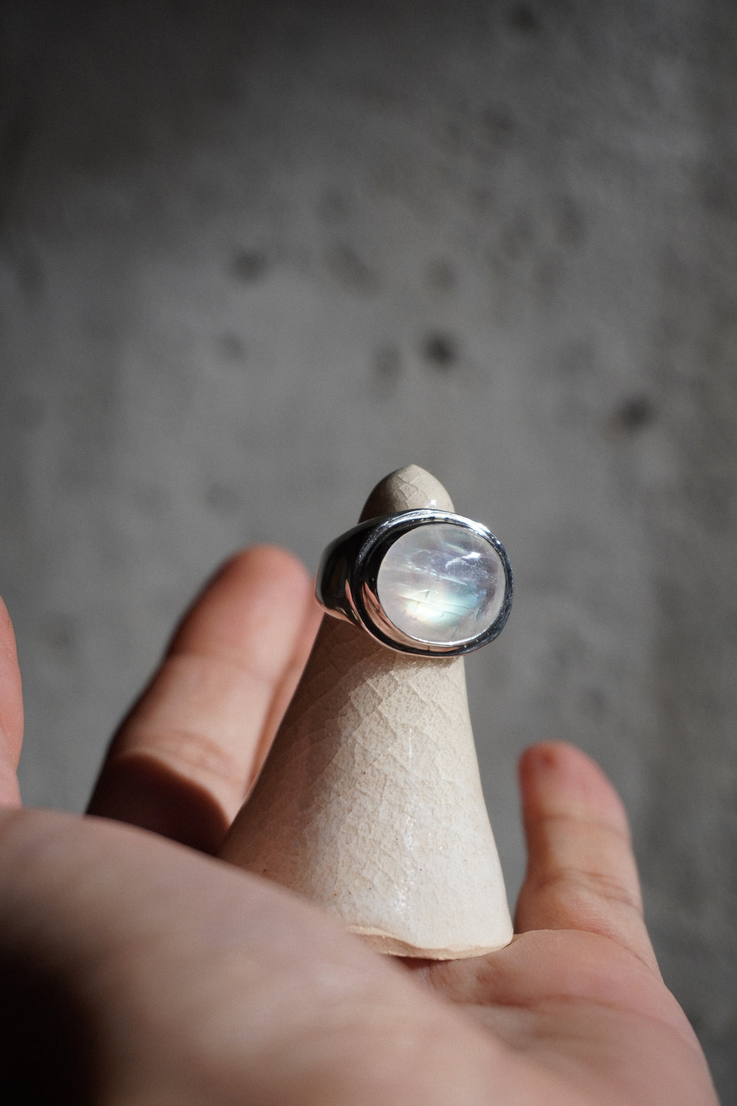 Anillo piedra luna