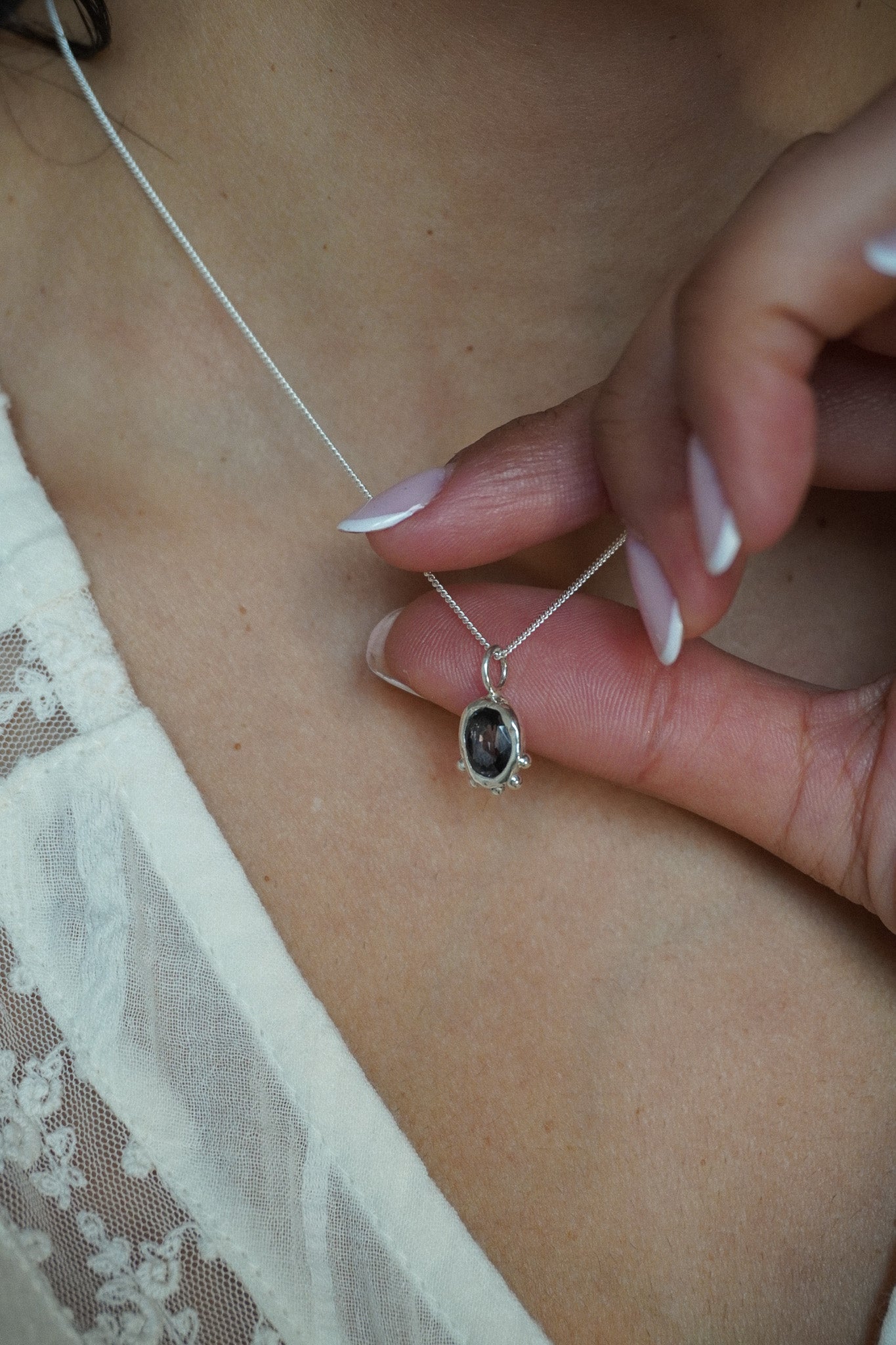 Collar Espinela Oval