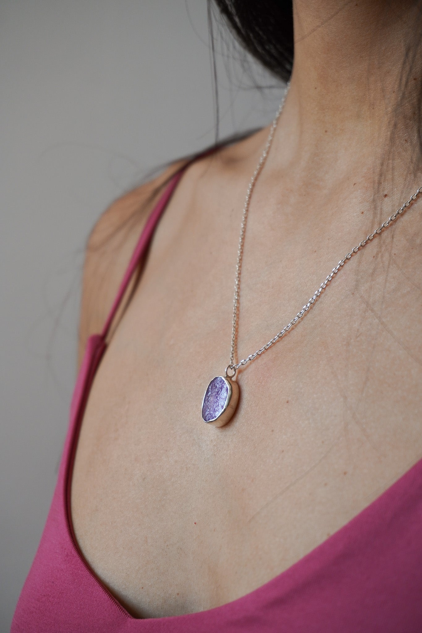 Amuleto amatista en bruto