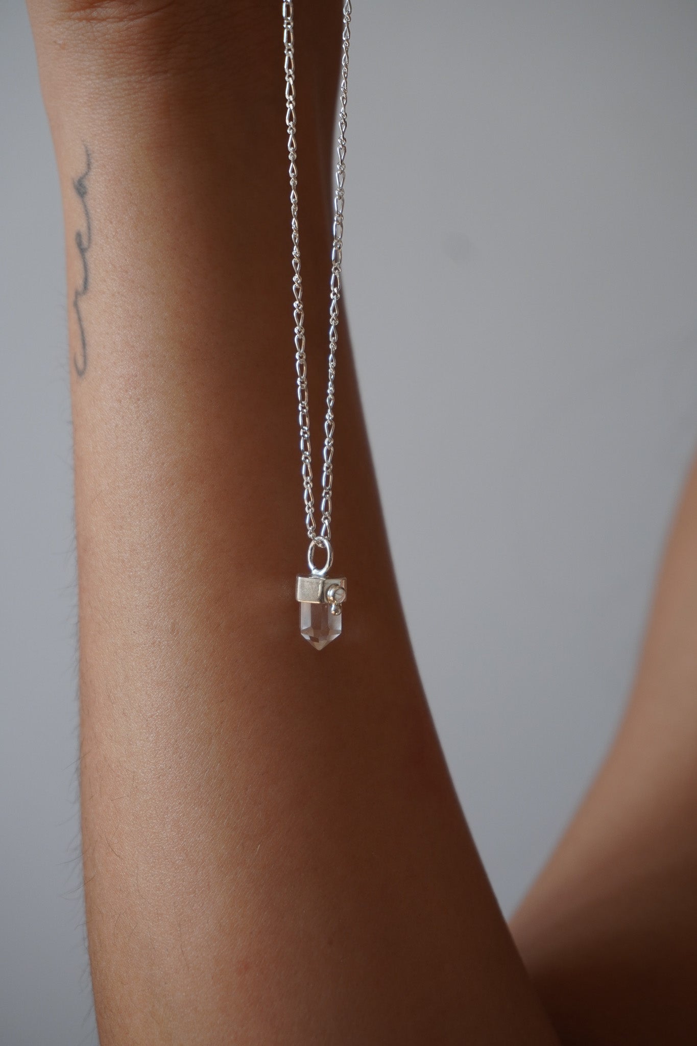 Colgante puntita cuarzo cristal