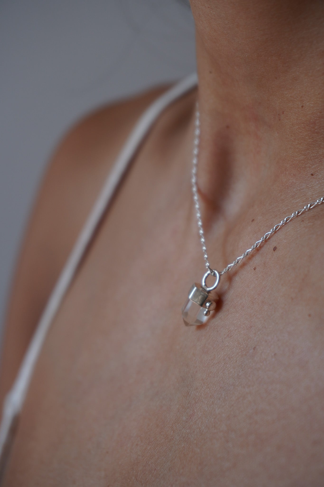 Colgante puntita cuarzo cristal