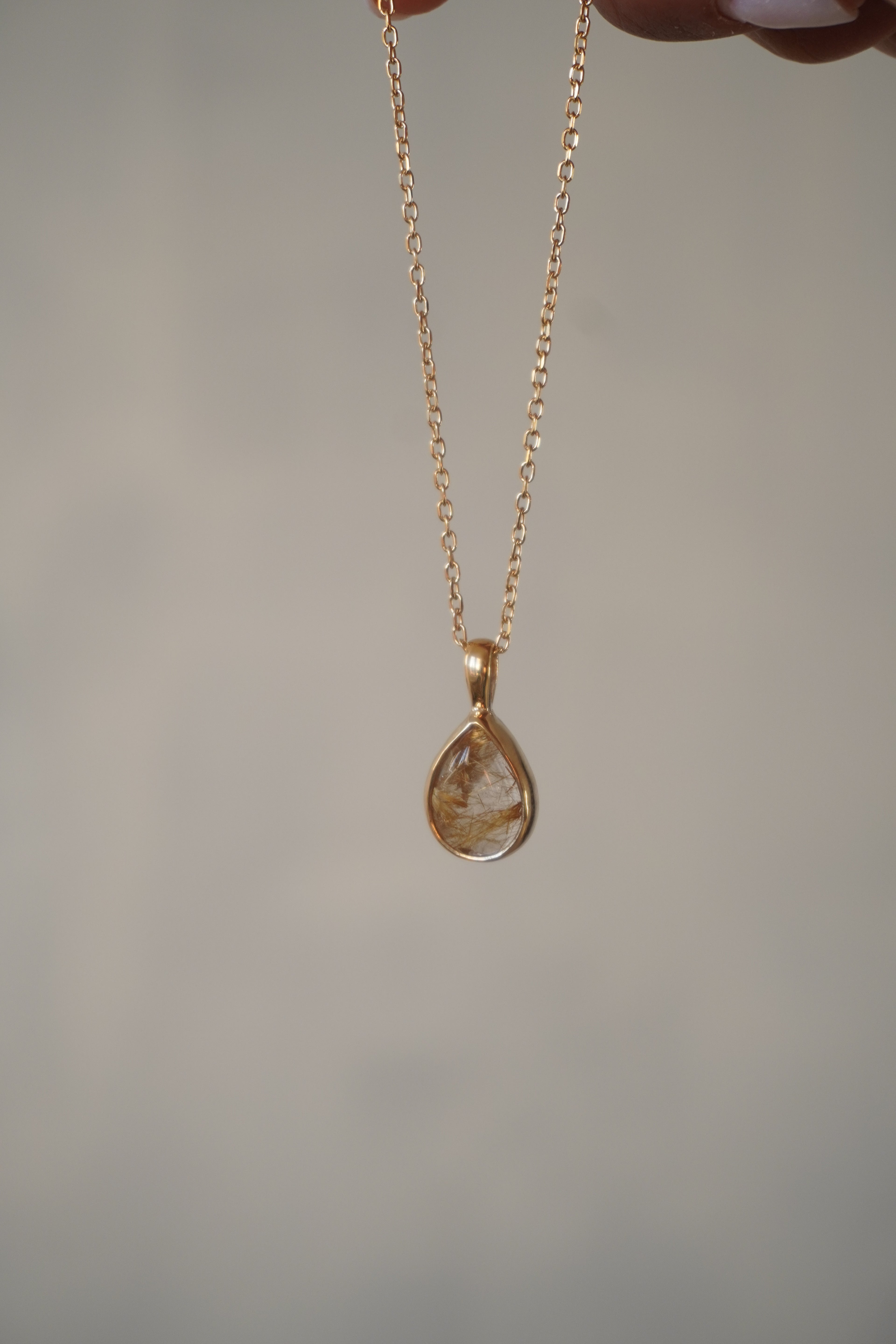 Collar cuarzo rutilado (baño oro 24k)