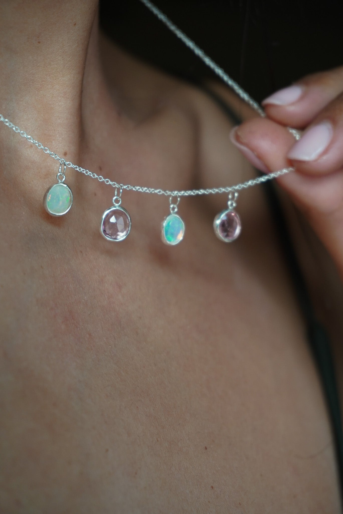 Collar ópalos etíopes y turmalinas rosa