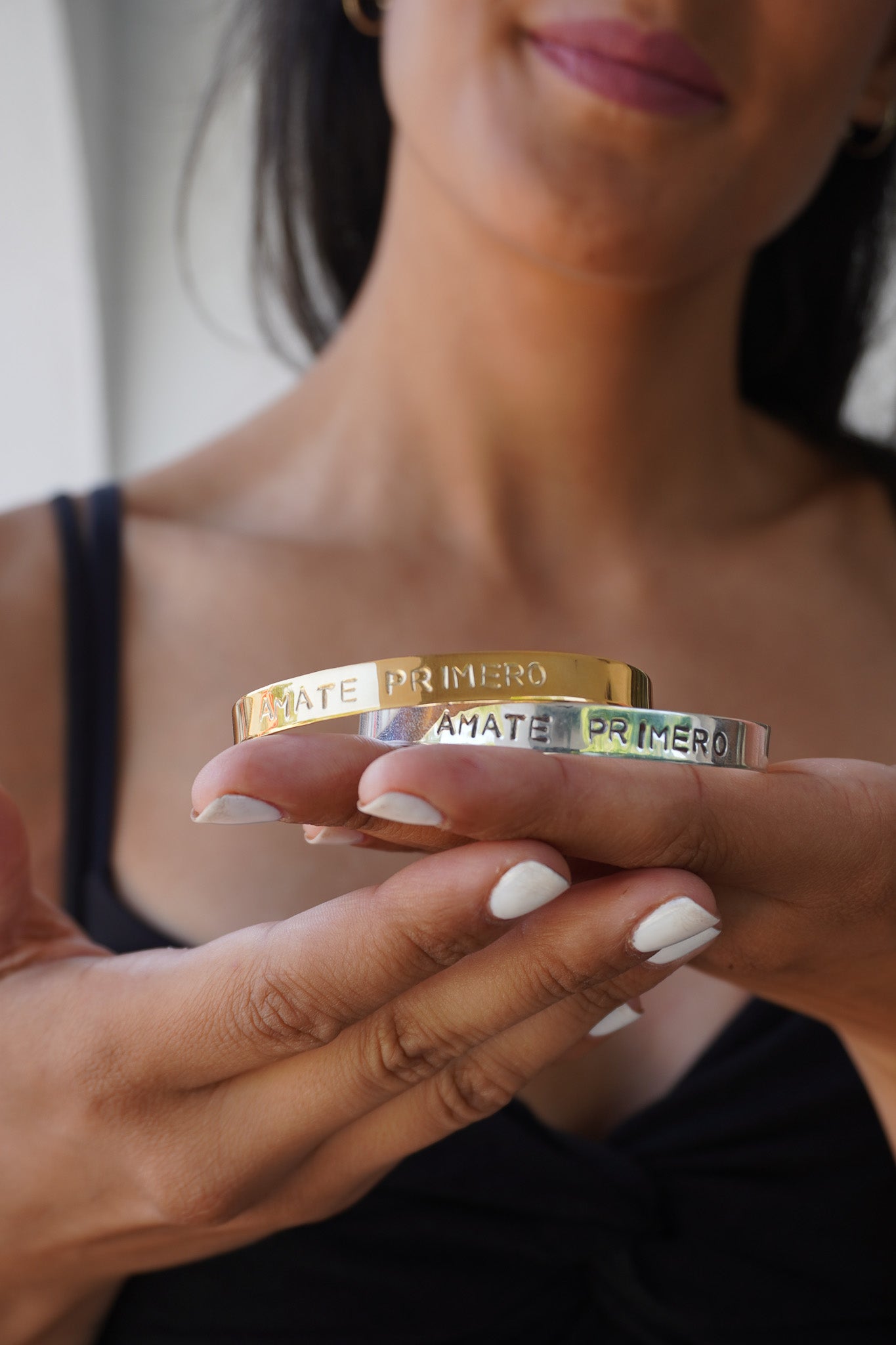 Brazalete ÁMATE PRIMERO (baño de oro)