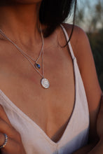 Cargar imagen en el visor de la galería, Collar sun
