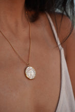 Cargar imagen en el visor de la galería, Collar sun
