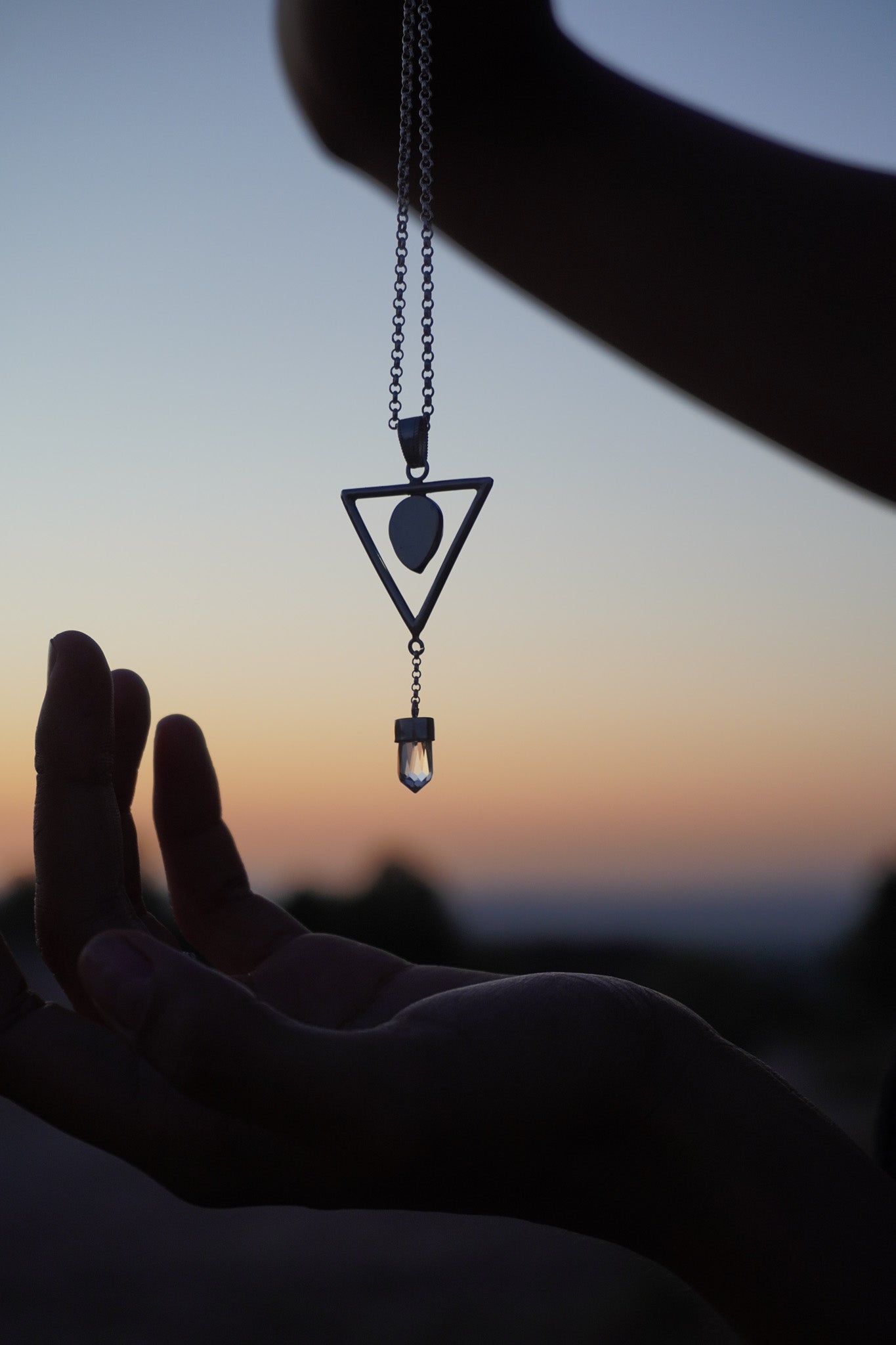 Colgante amuleto diosa✨