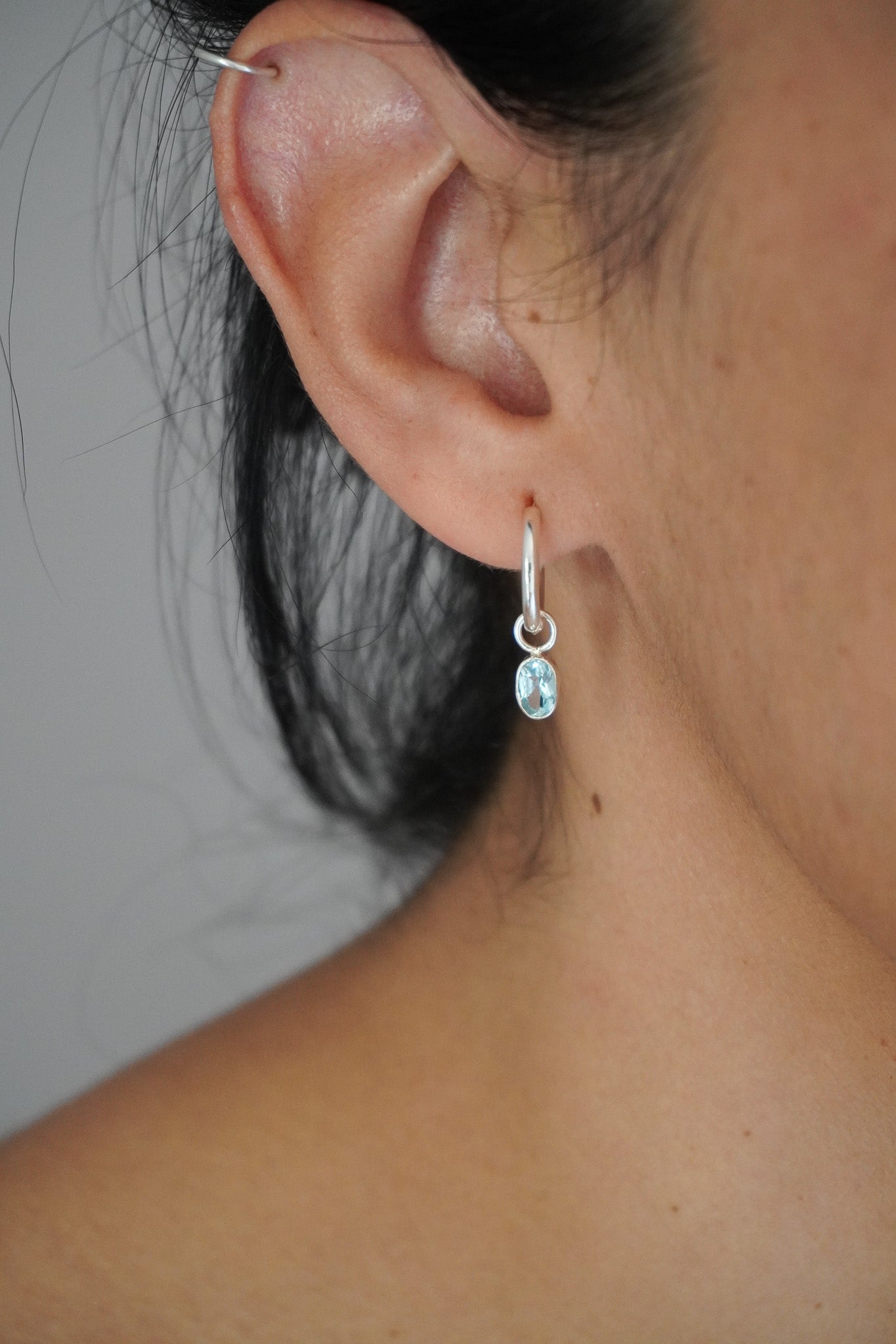 Aros topacio azul