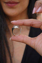 Cargar imagen en el visor de la galería, Anillo piedra luna
