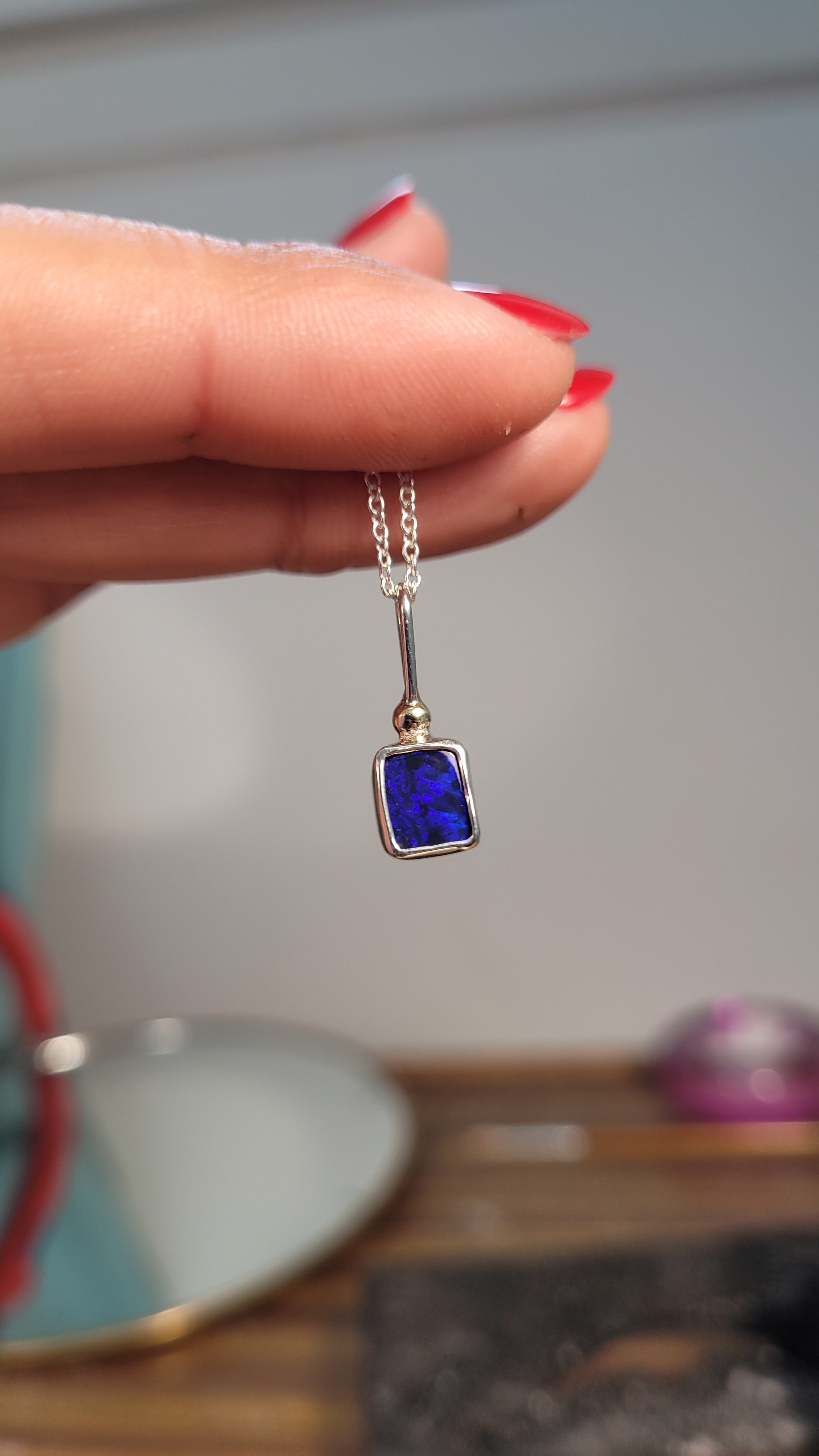 Colgante doblete ópalo australiano y oro 14k