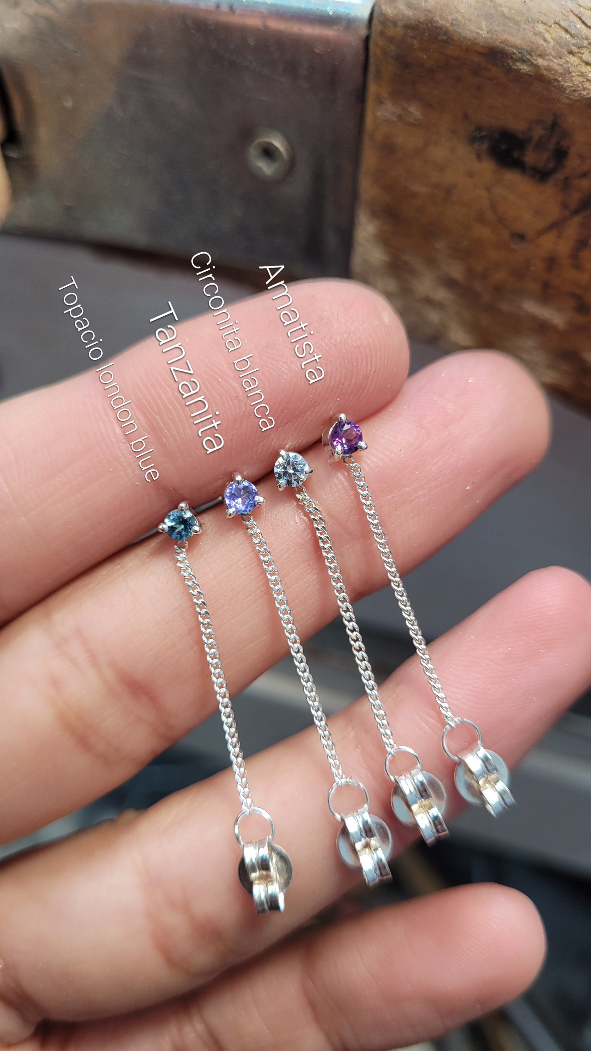 Pendiente cadenita (VARIOS MINERALES)