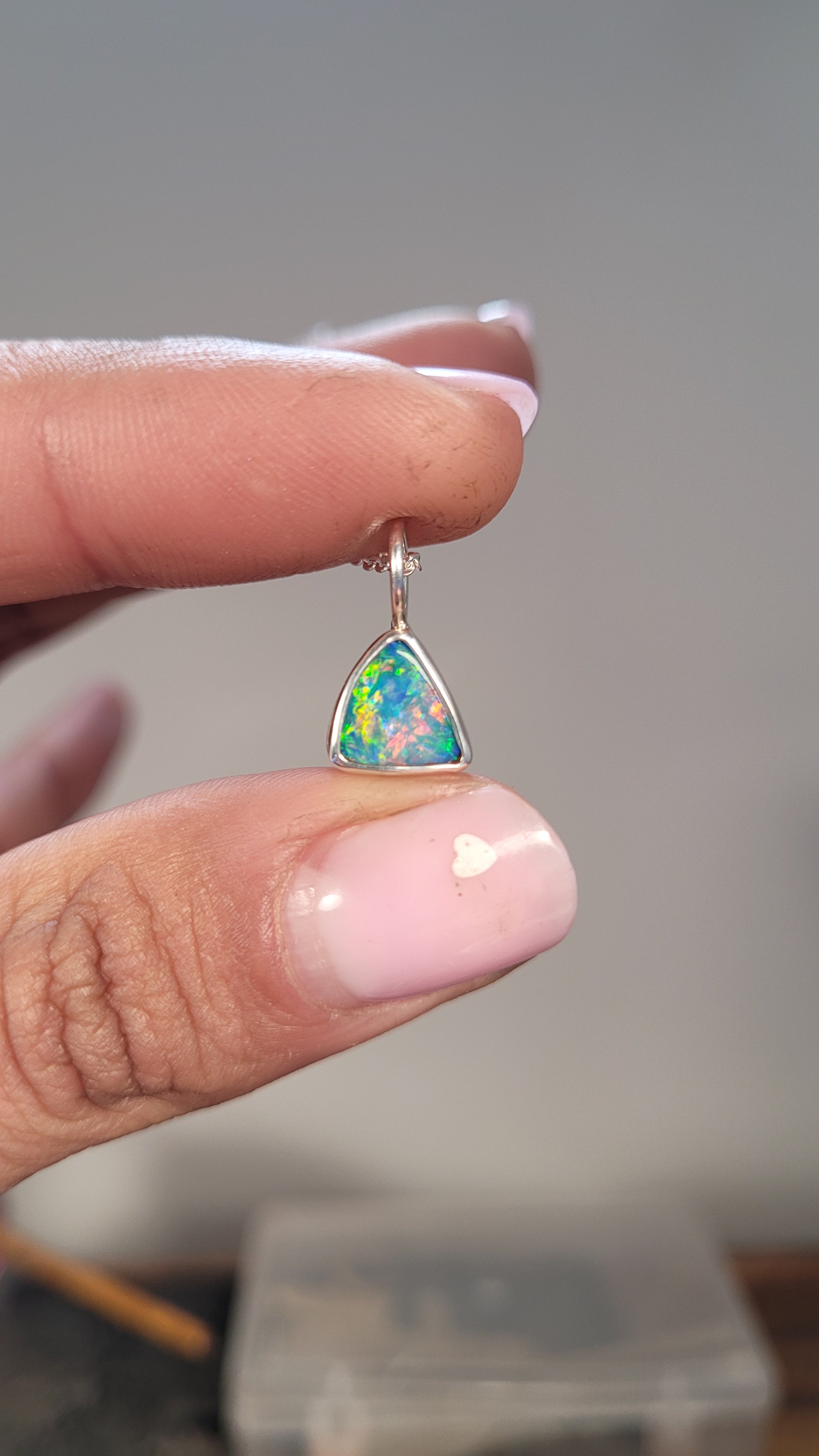 Collar doblete ópalo australiano